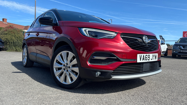 Vauxhall Grandland X 1.6 Hybrid4 300 Ultimate Nav 5dr Auto Hatchback